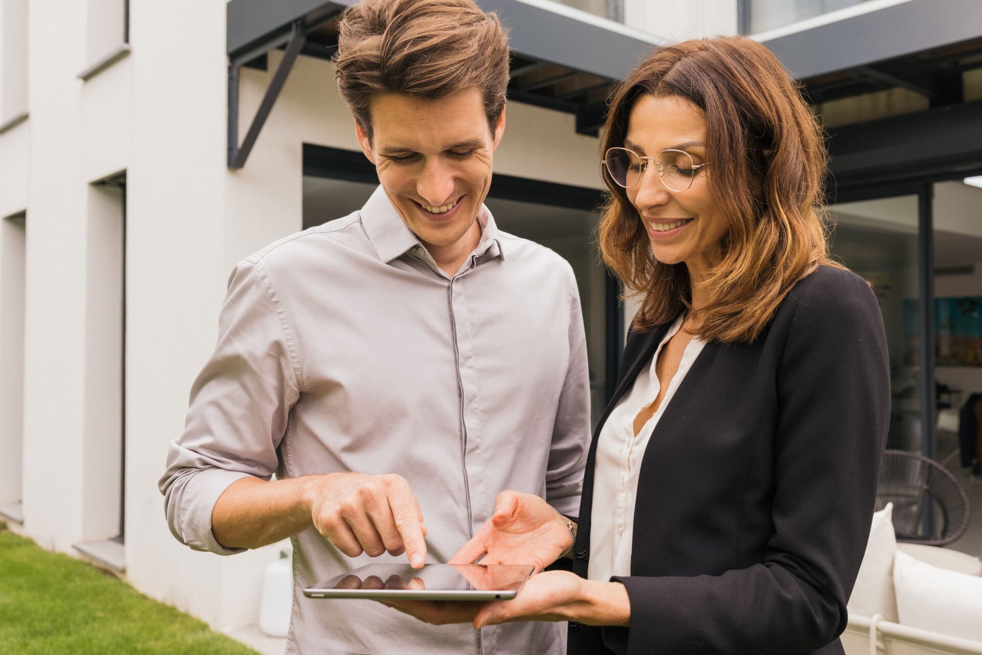 Recomandar a unagente inmobiliario