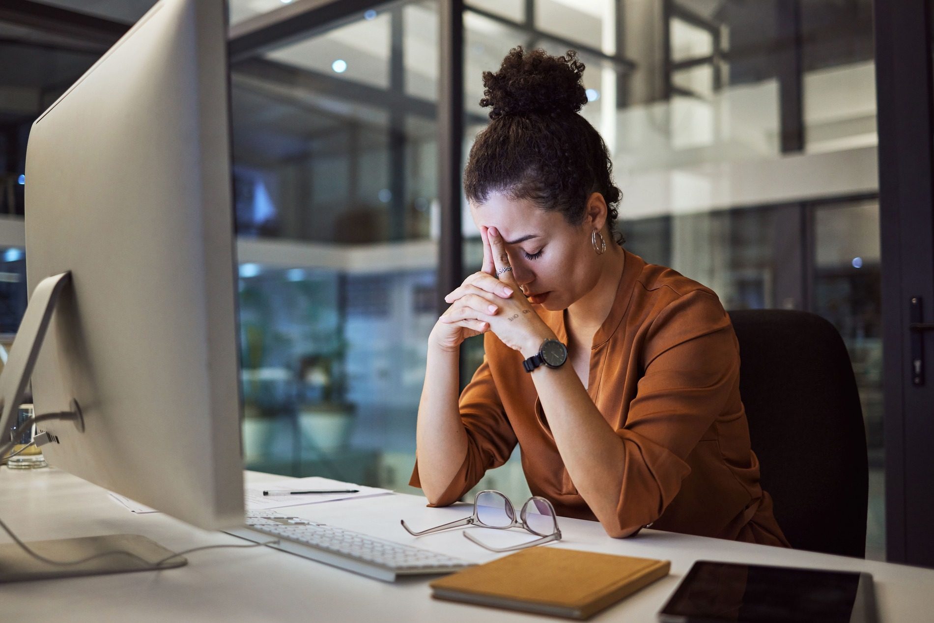 por qué se produce una renuncia laboral